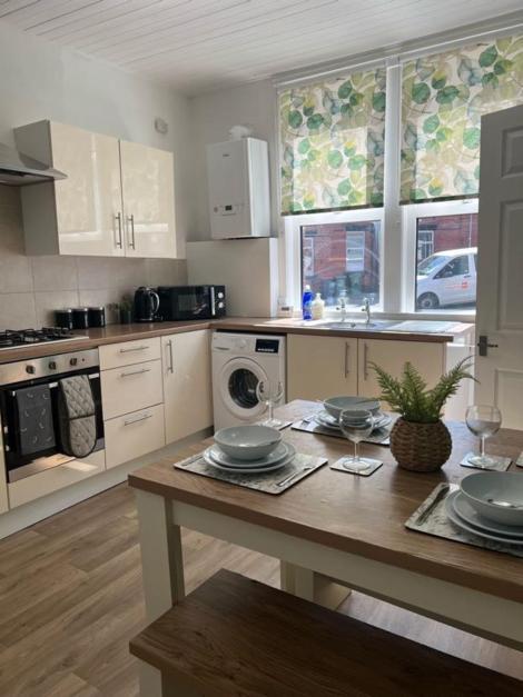 Moorfield Street Guesthouse 리즈 외부 사진