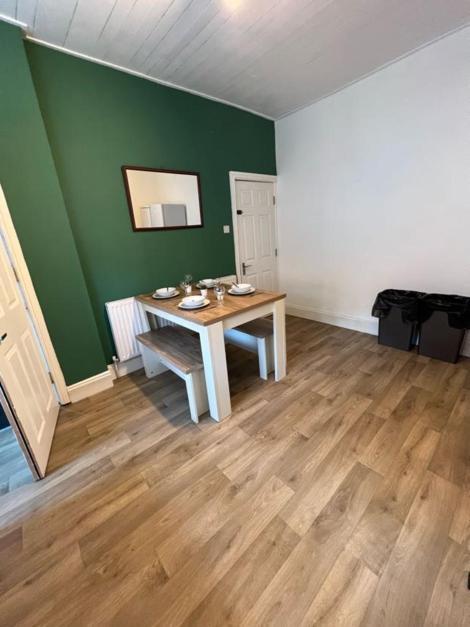Moorfield Street Guesthouse 리즈 외부 사진